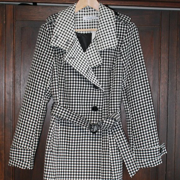 Black and white belted jacket - Picture 1 of 4